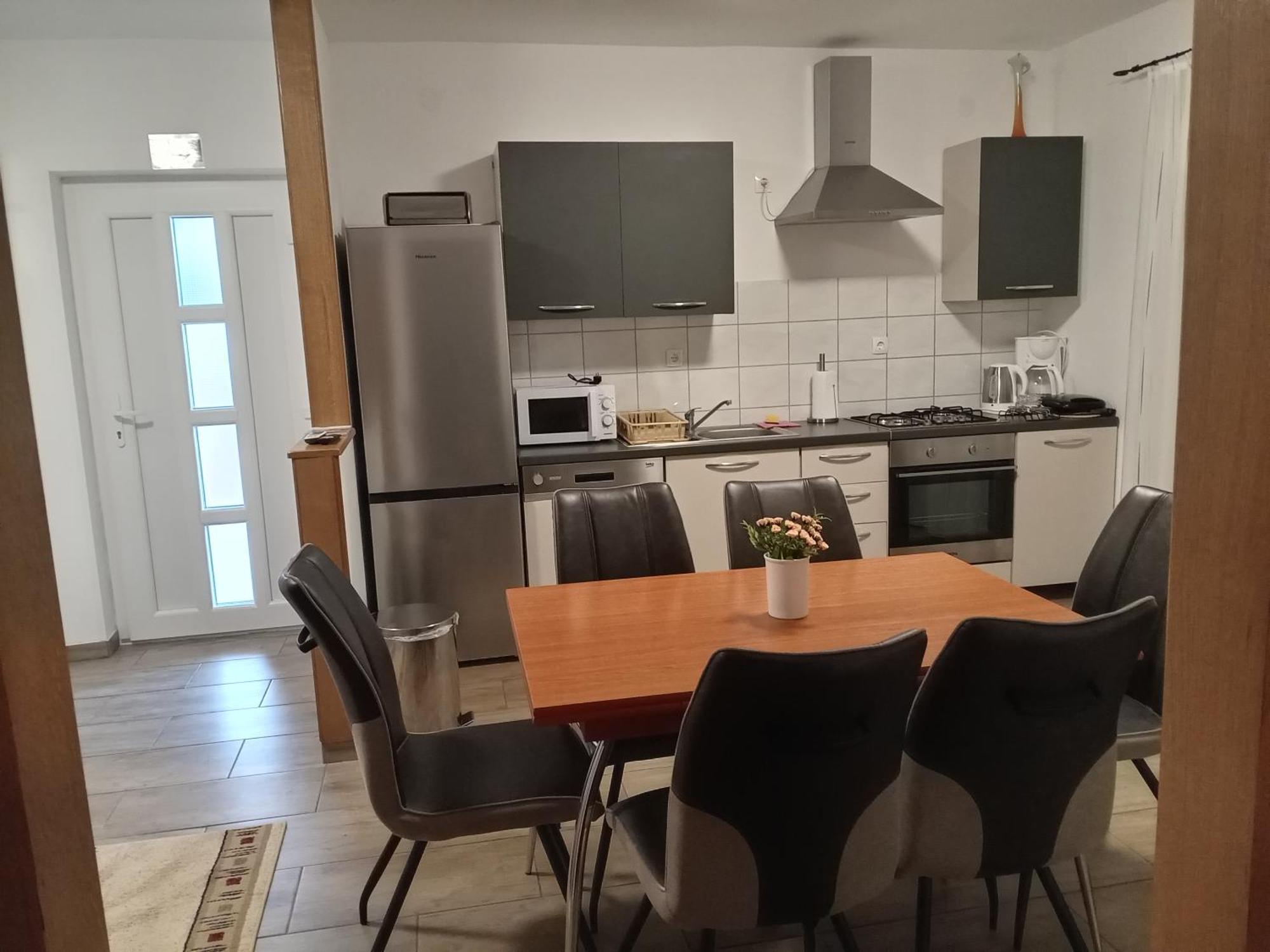 Apartmani Suzana Цриквеница Экстерьер фото